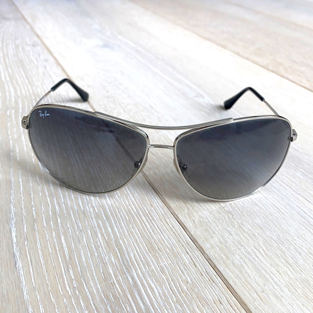 RayBan aviator silver grey sunglasses case& cloth